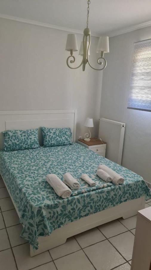 Villa Kristin 2 - 2Min Walk To Great Sandy, Shallow Beach Nikiti  Bagian luar foto