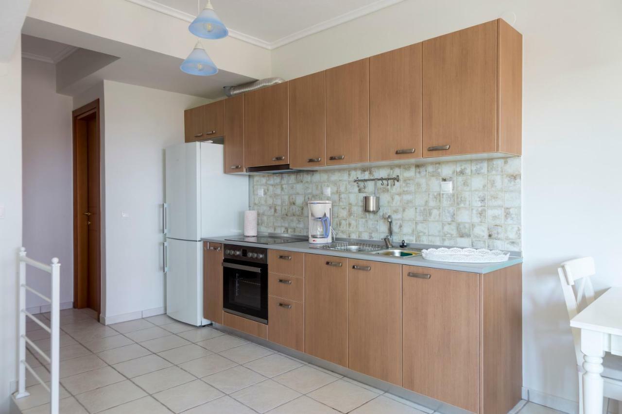 Villa Kristin 2 - 2Min Walk To Great Sandy, Shallow Beach Nikiti  Bagian luar foto