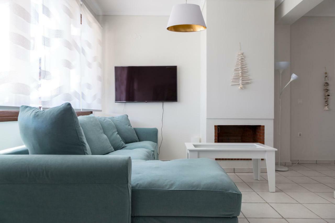 Villa Kristin 2 - 2Min Walk To Great Sandy, Shallow Beach Nikiti  Bagian luar foto